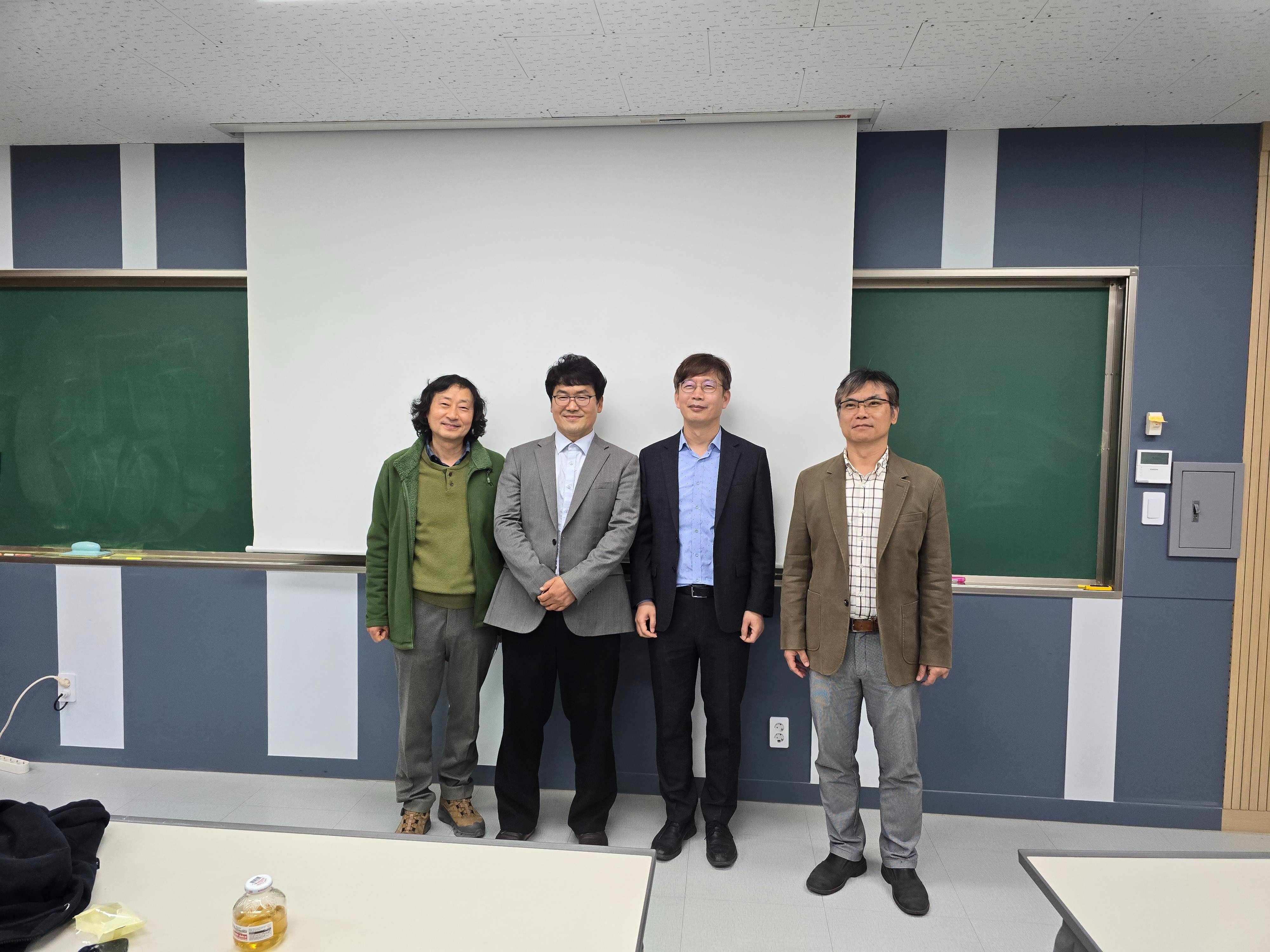 2026.03.26. 유신재 교수님 ( 충남대학교 ) 콜로퀴엄 대표이미지